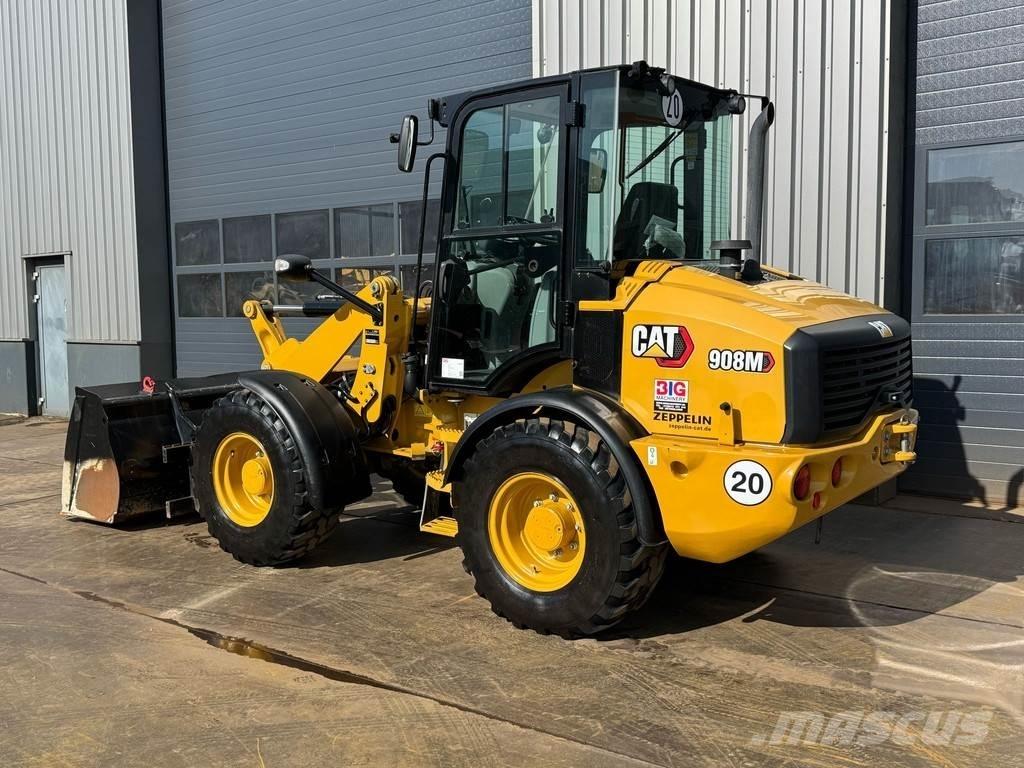 CAT 908M Kolesni nakladalci