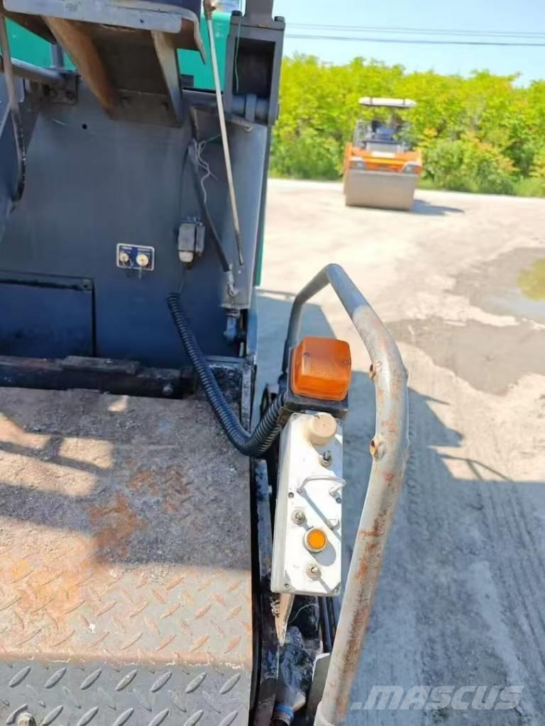 XCMG RP 453 L Asfaltni finišerji