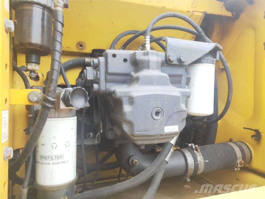 Komatsu PC210-8 Bagri goseničarji
