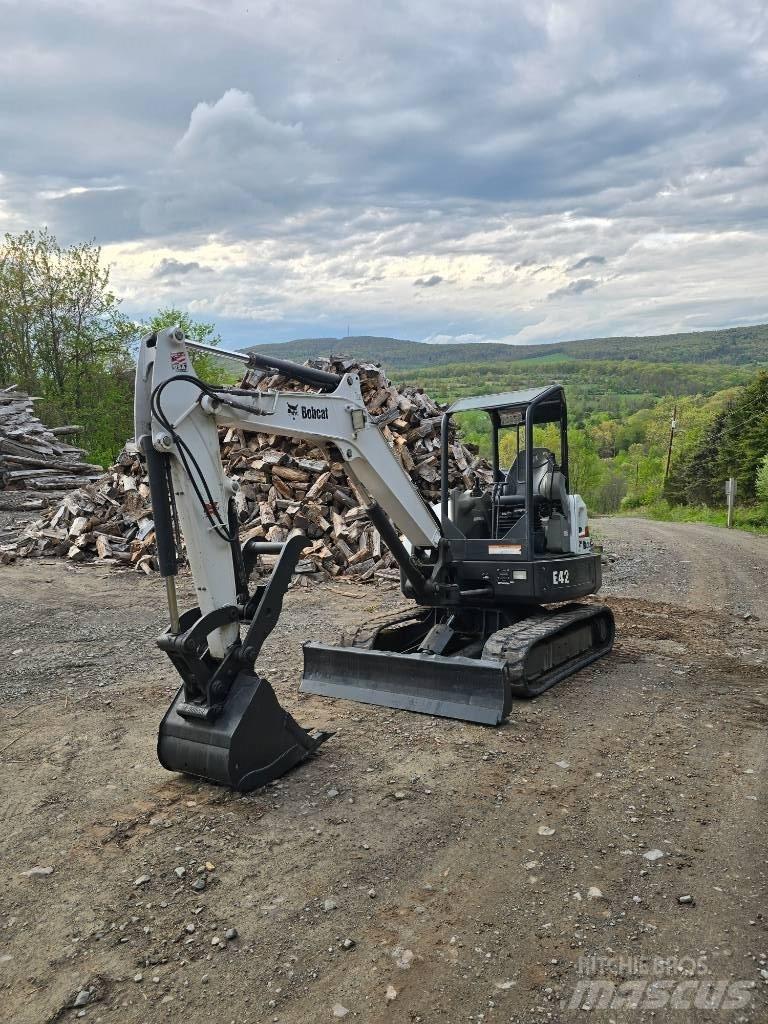 Bobcat E42 Mini bagri <7t