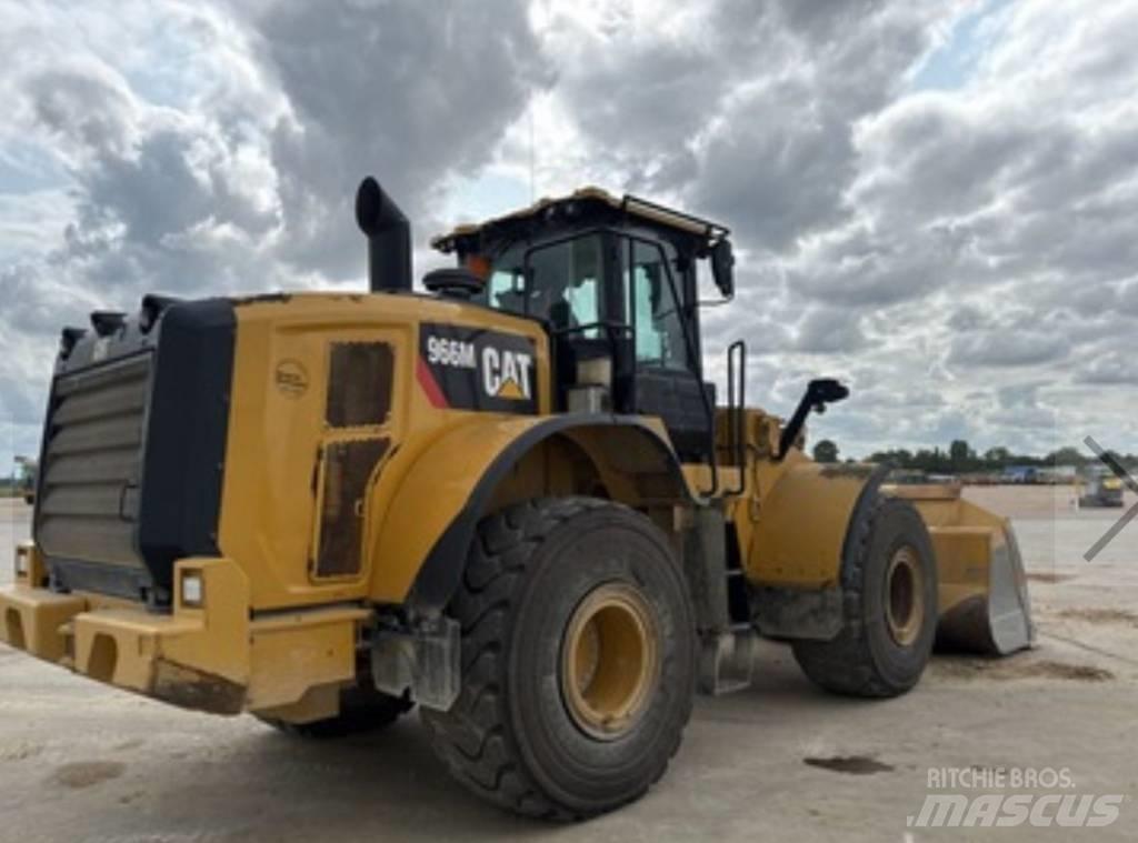 CAT 966 M Kolesni nakladalci