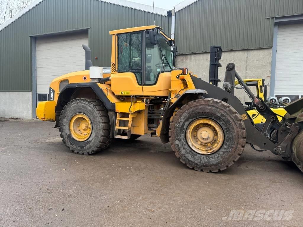 Volvo L 120 G Kolesni nakladalci