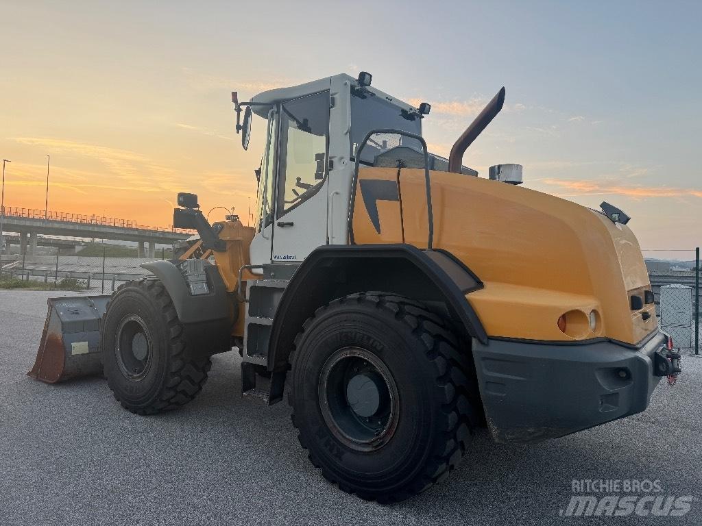 Liebherr L 538 Kolesni nakladalci