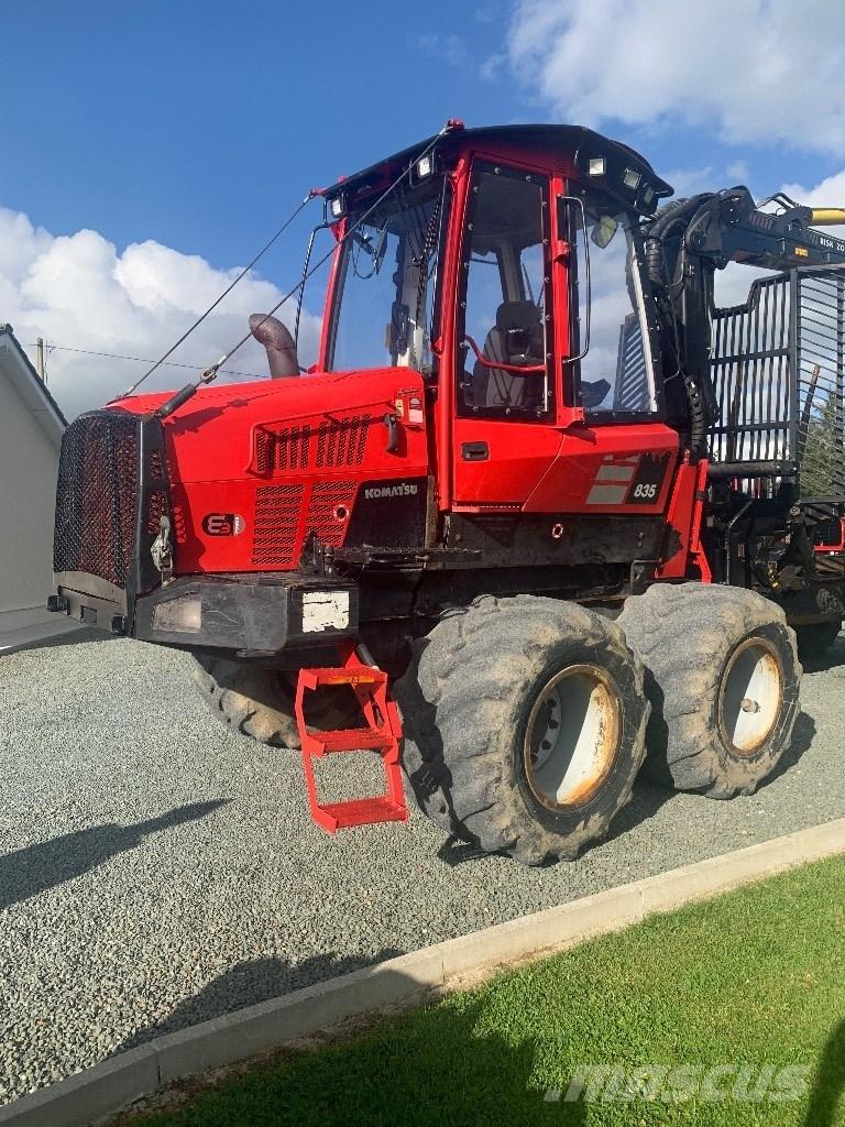 Komatsu 835 Forwarderji