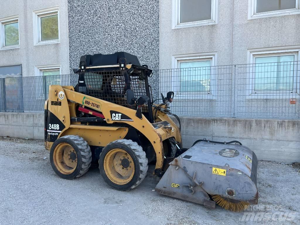 CAT 248 B HF-XPS Skid steer mini nakladalci