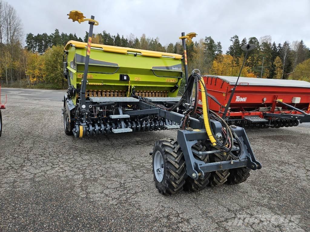 Junkkari T300 Kombinirane sejalnice