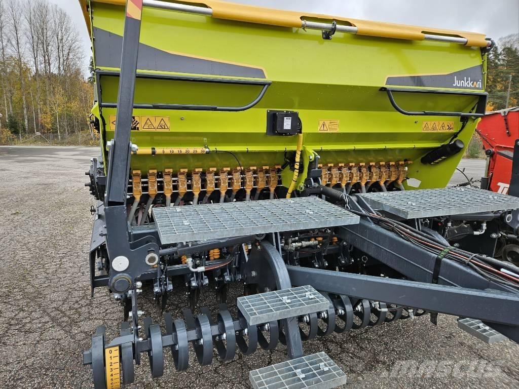 Junkkari T300 Kombinirane sejalnice