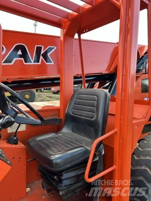 SkyTrak 8042 Teleskopski viličarji