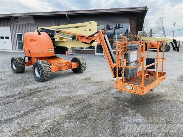 JLG 450 AJ Zglobne dvižne ploščadi