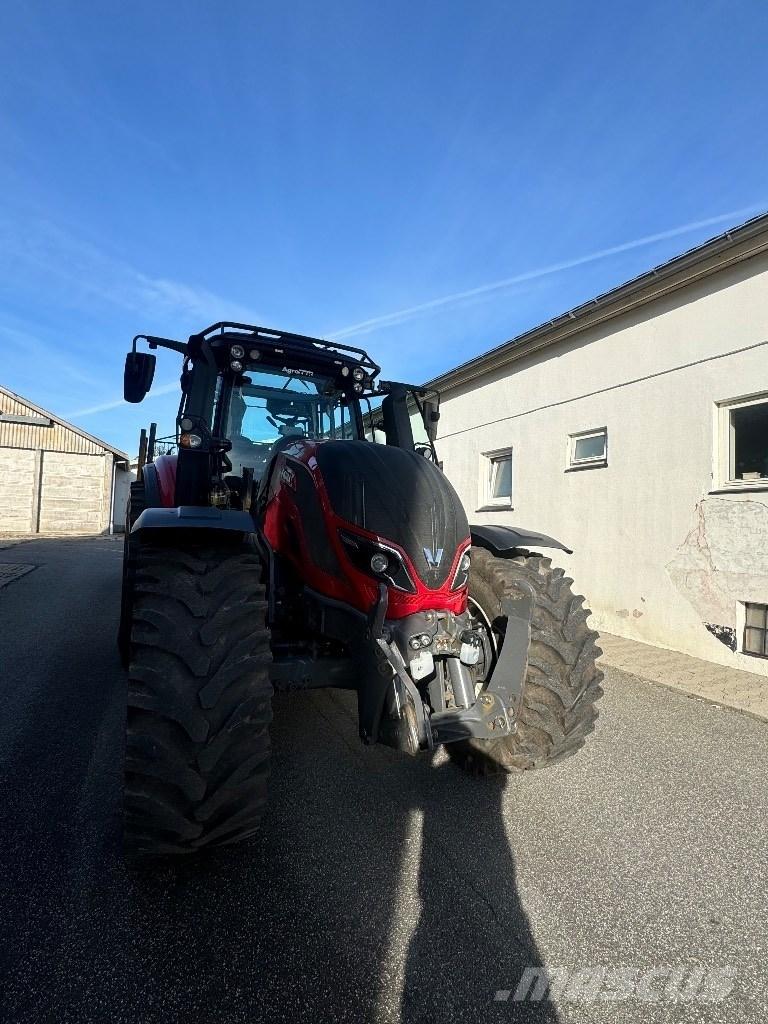 Valtra T 214 D Gozdarski traktorji
