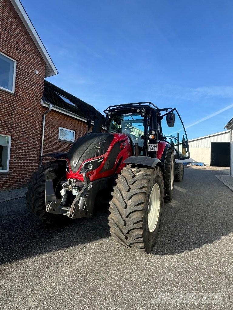 Valtra T 214 D Gozdarski traktorji
