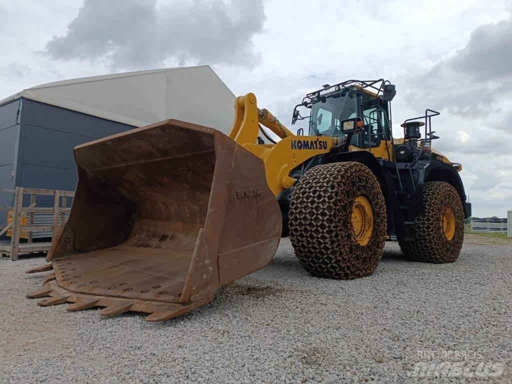 Komatsu WA 500 Kolesni nakladalci
