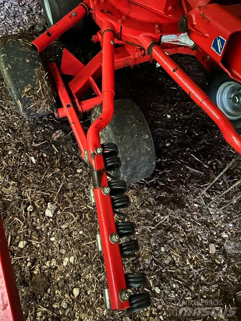 Kuhn GA 6632 Zgrabljalniki