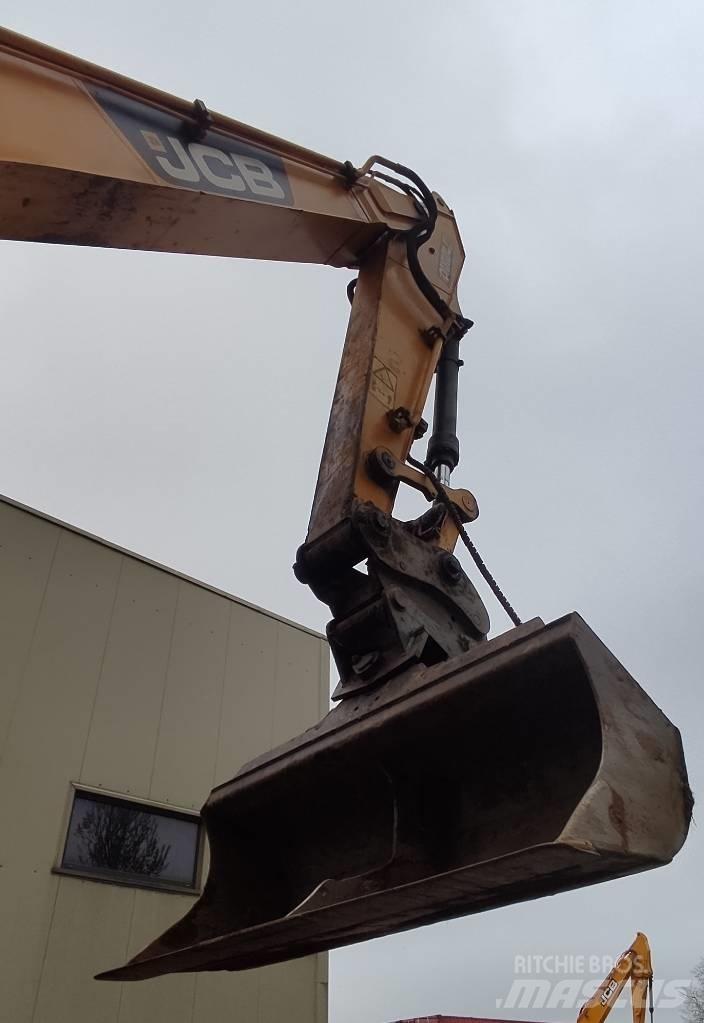 JCB JS 220 LC Bagri goseničarji