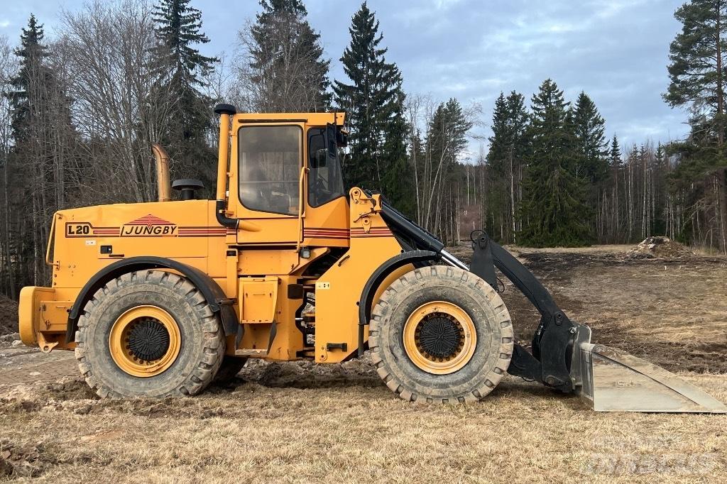 Ljungby L 20 Kolesni nakladalci