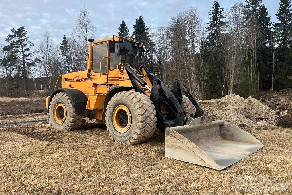 Ljungby L 20 Kolesni nakladalci