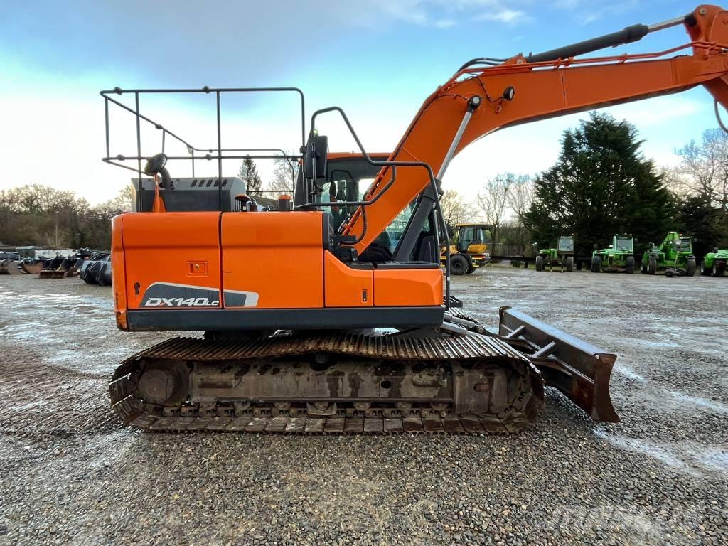 Doosan DX 140 LC-5 Bagri goseničarji
