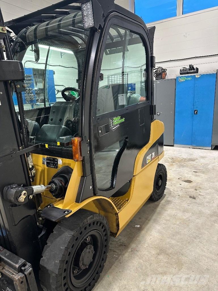 CAT GP 20 N Plinski viličarji