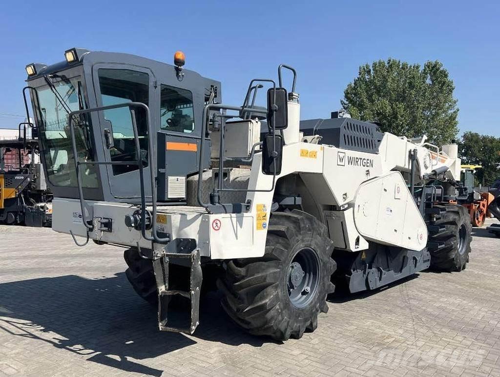 Wirtgen WR 2400 Stroji za recikliranje asfalta