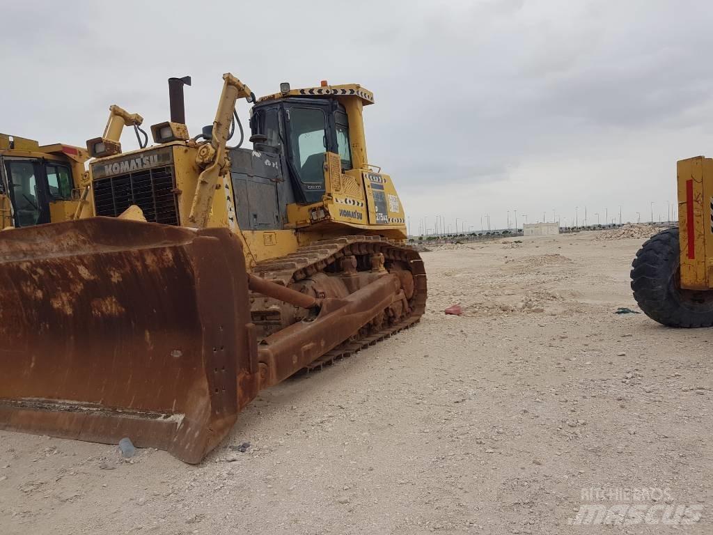 Komatsu D 275 AX Buldožerji goseničarji