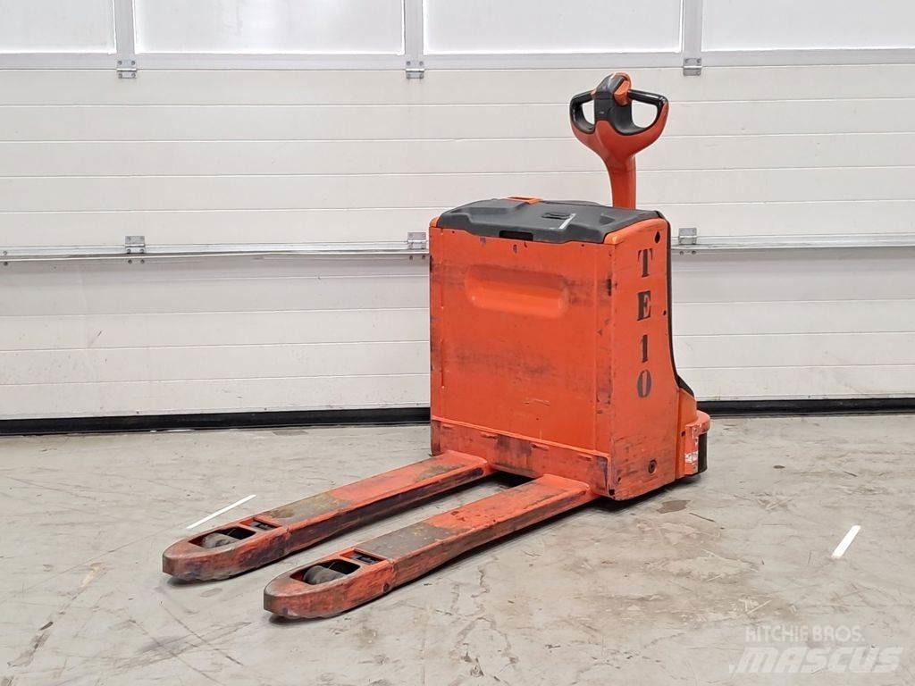 Linde T16 Električni nizko dvižni viličar