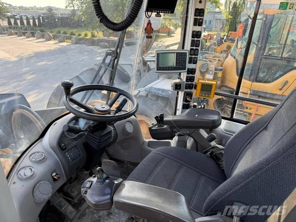 Volvo L 220 H Kolesni nakladalci