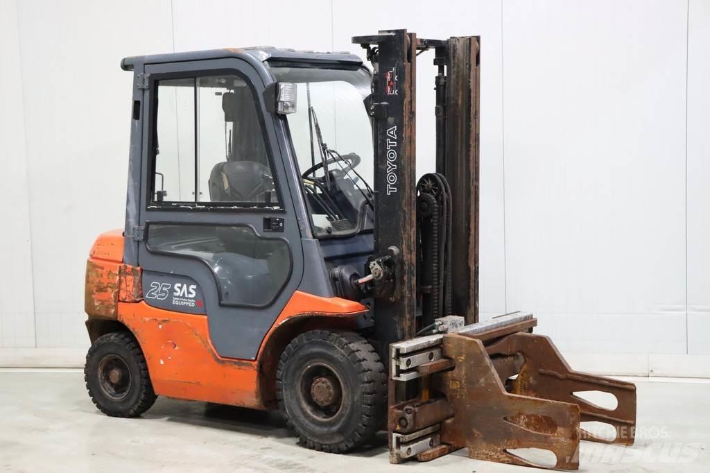 Toyota 62-7FDF25 Dizelski viličarji
