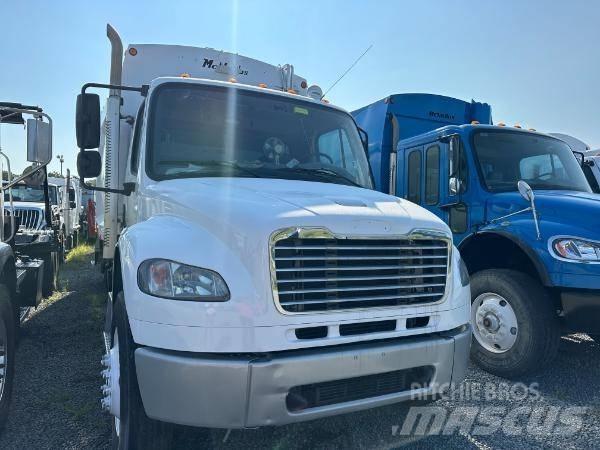 Freightliner M2 Komunalni tovornjaki
