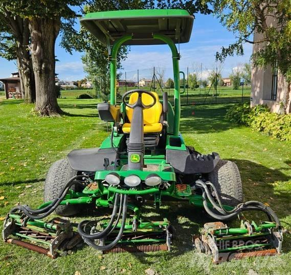 John Deere 7500 A Kosilnice za zunanji prostor