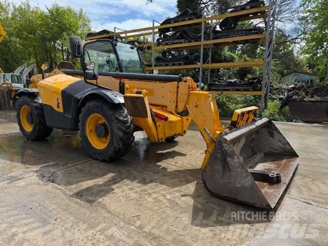 JCB 540-140 Teleskopski viličarji