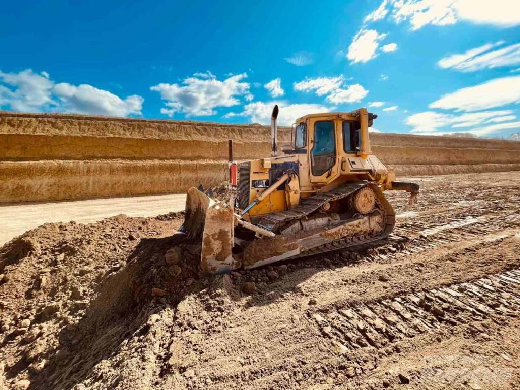 CAT D 5 H Buldožerji goseničarji