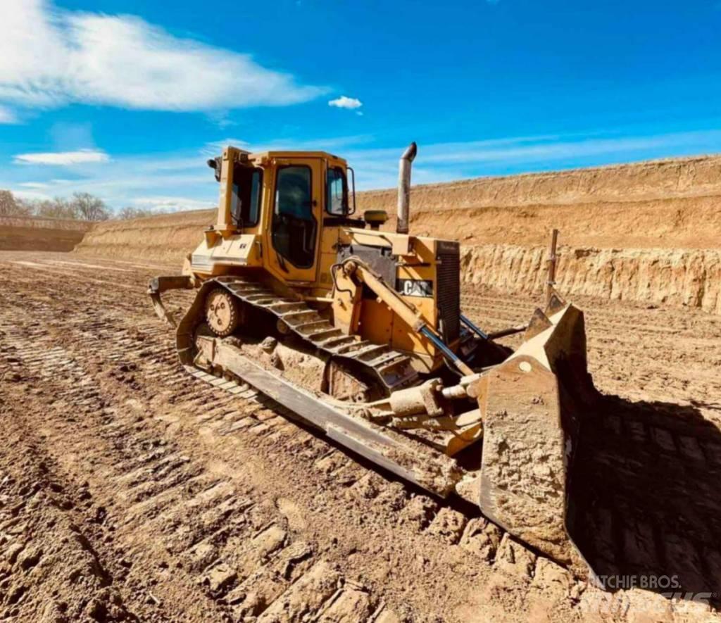 CAT D 5 H Buldožerji goseničarji