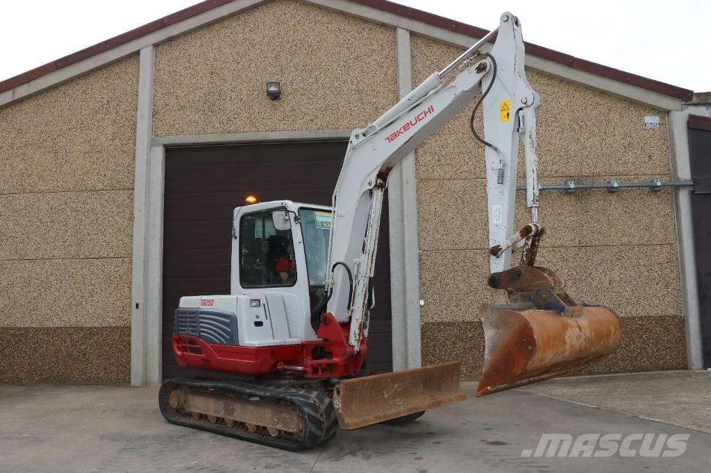Takeuchi TB 250 Mini bagri <7t