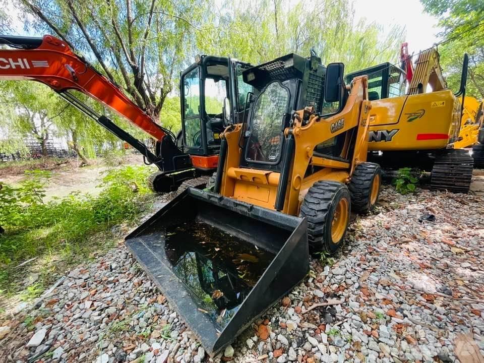 CASE 465 HD Skid steer mini nakladalci