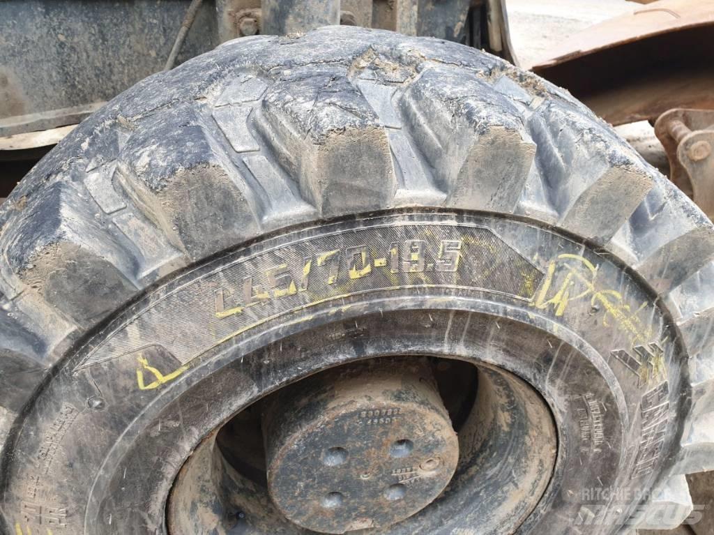 Komatsu PW180-7 Bagri na kolesih