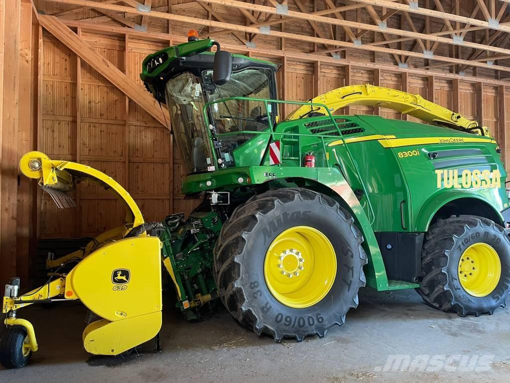 John Deere 8300 Stroji za krmo na lastni pogon