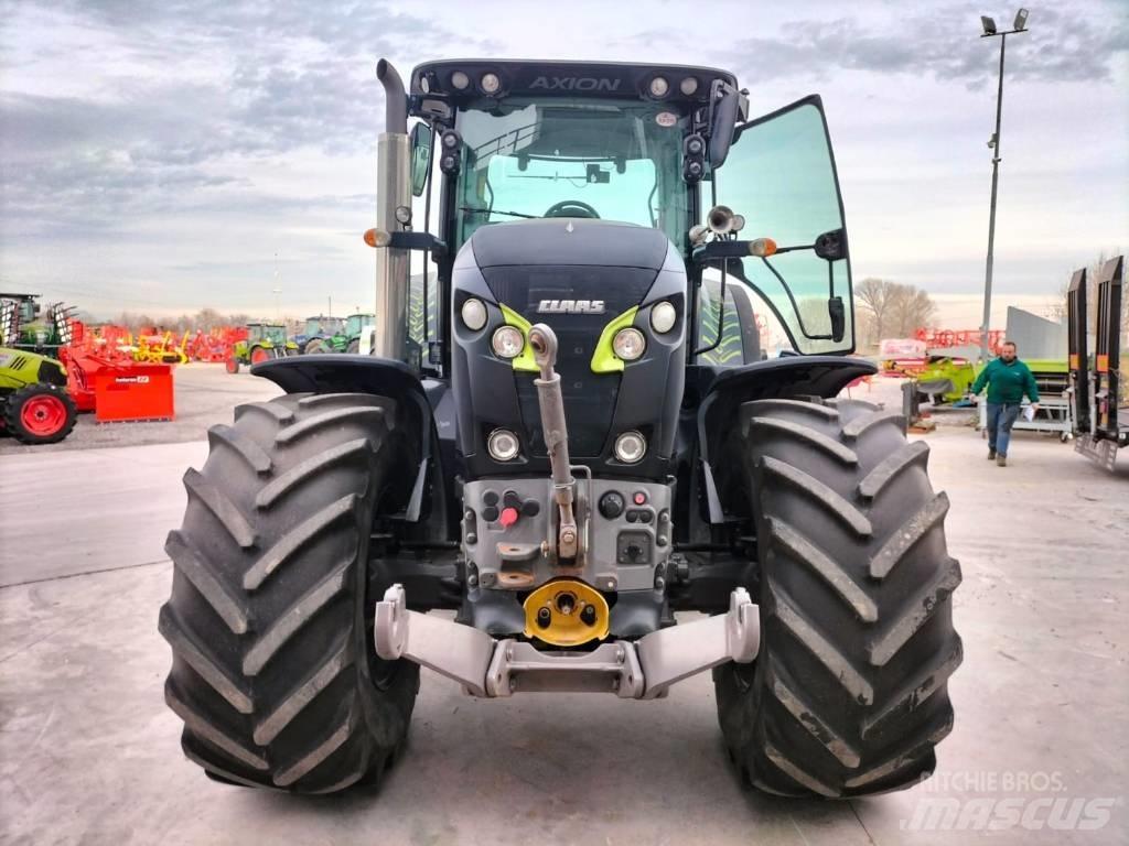 CLAAS Axion 810 Traktorji
