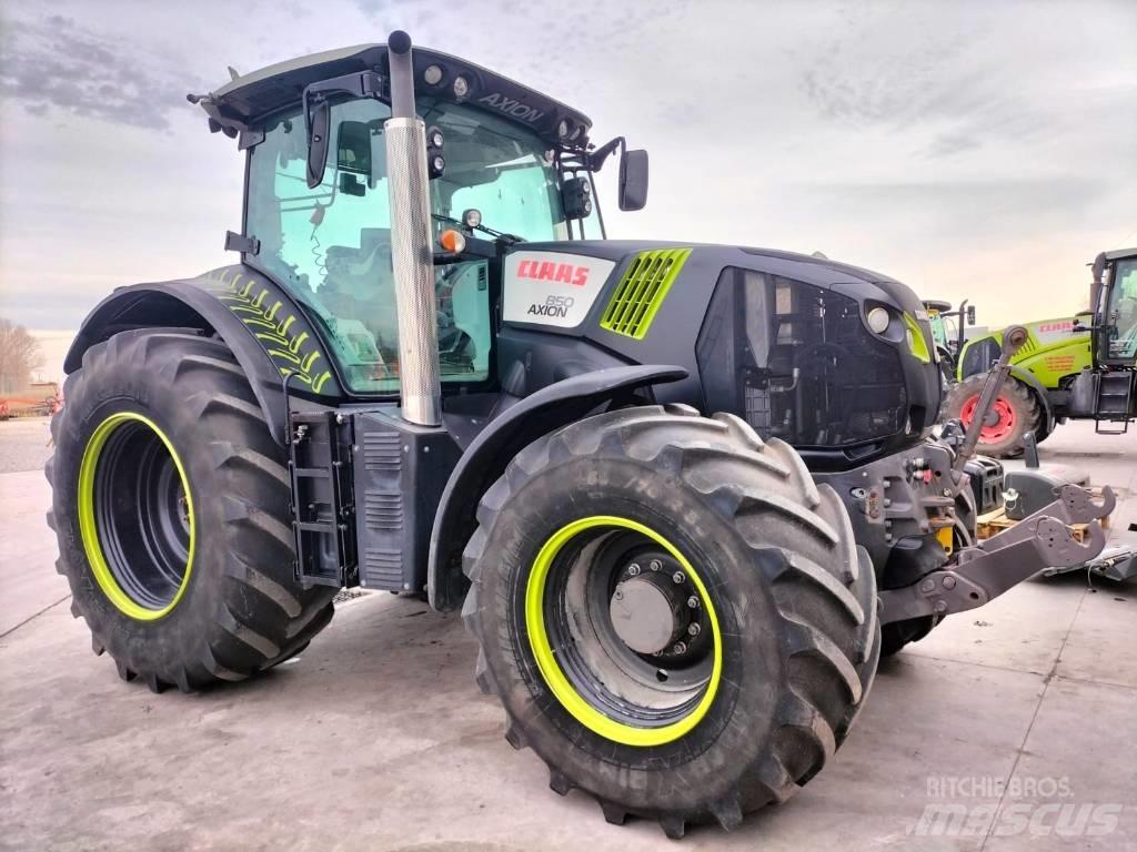CLAAS Axion 810 Traktorji