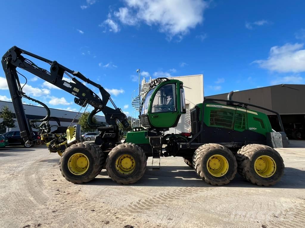 John Deere 1270G 8W Harvesterji
