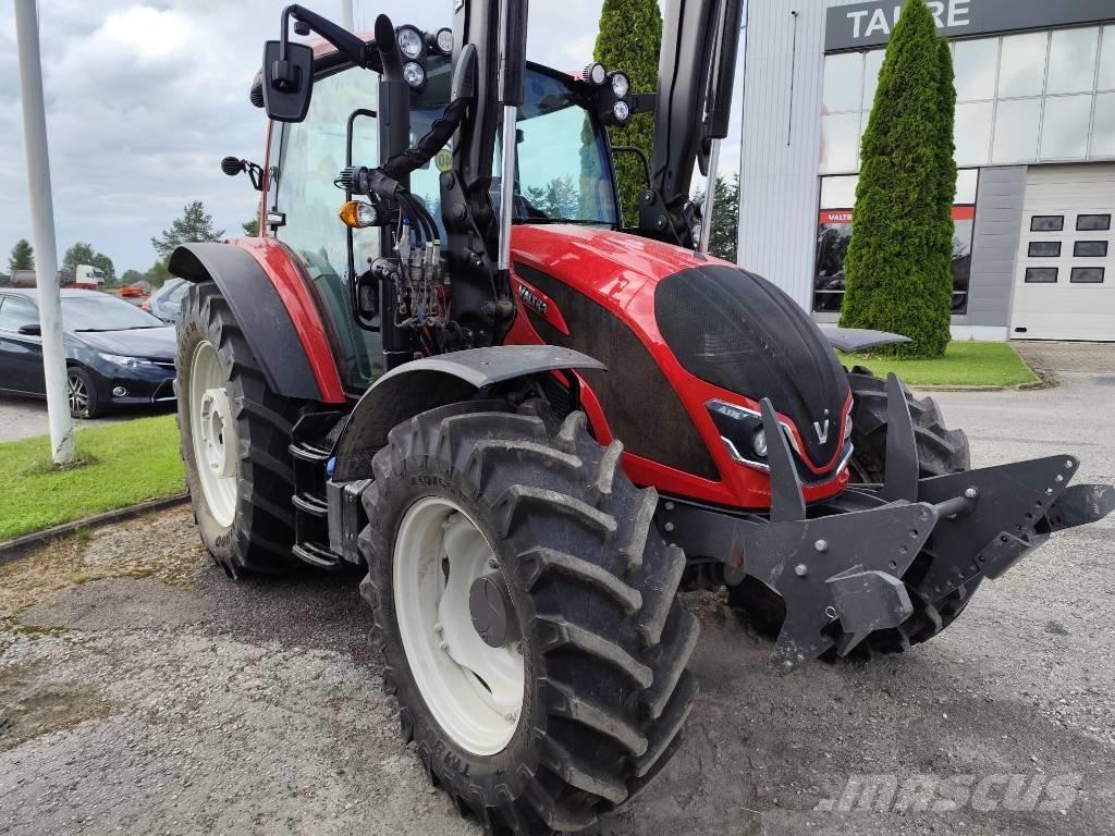 Valtra A 135 Traktorji