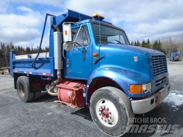 International 8100 Kiper tovornjaki