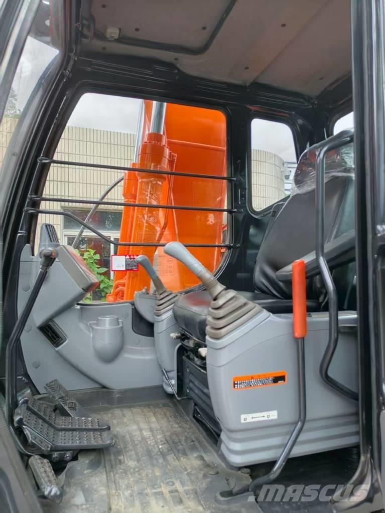 Hitachi ZX 120 Bagri goseničarji