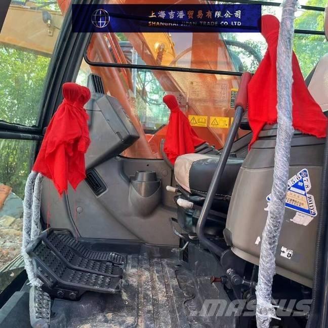 Hitachi ZX 135 Bagri goseničarji