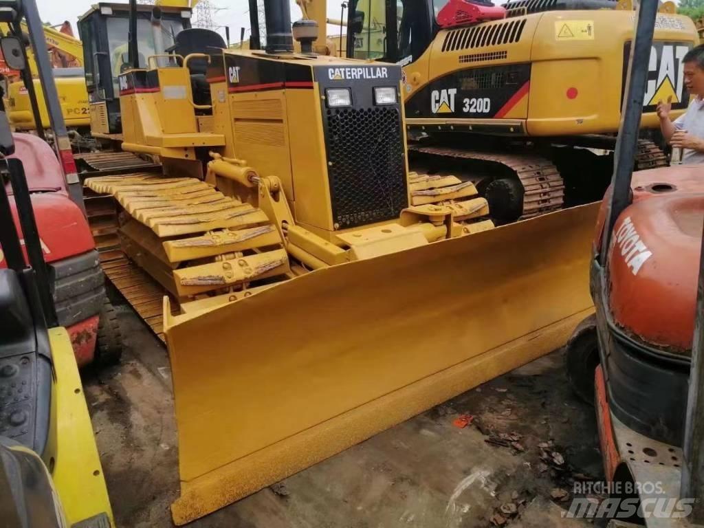 CAT D 4 C Buldožerji goseničarji