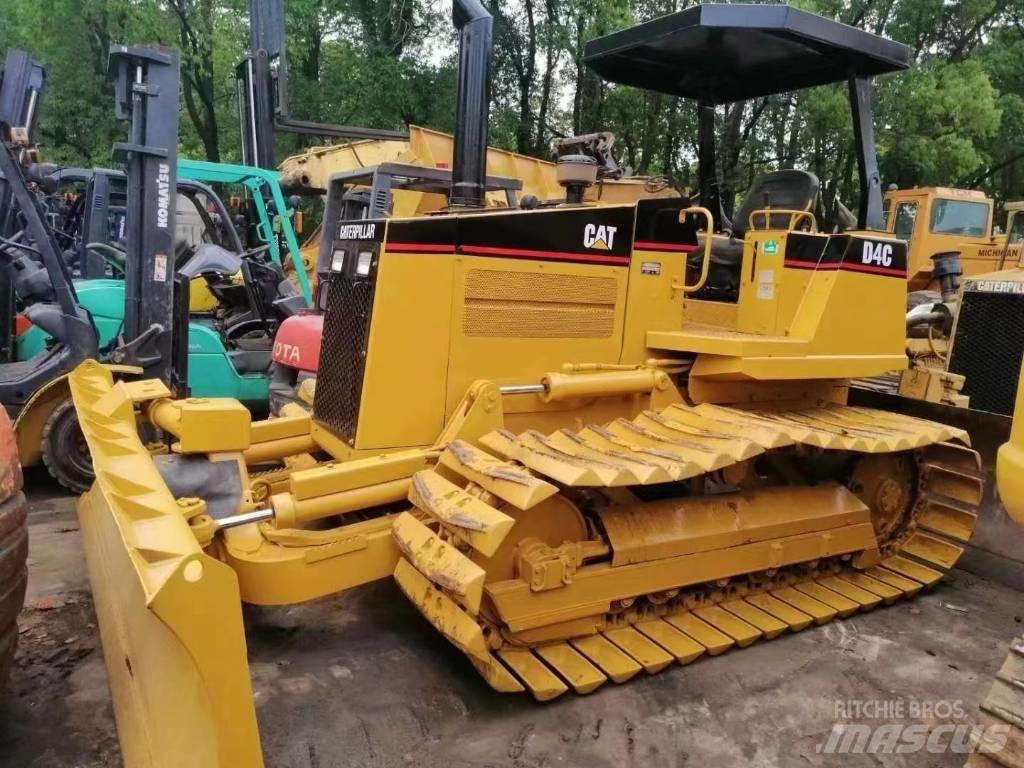 CAT D 4 C Buldožerji goseničarji