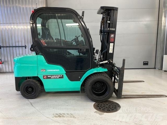 Mitsubishi FD35N Dizelski viličarji