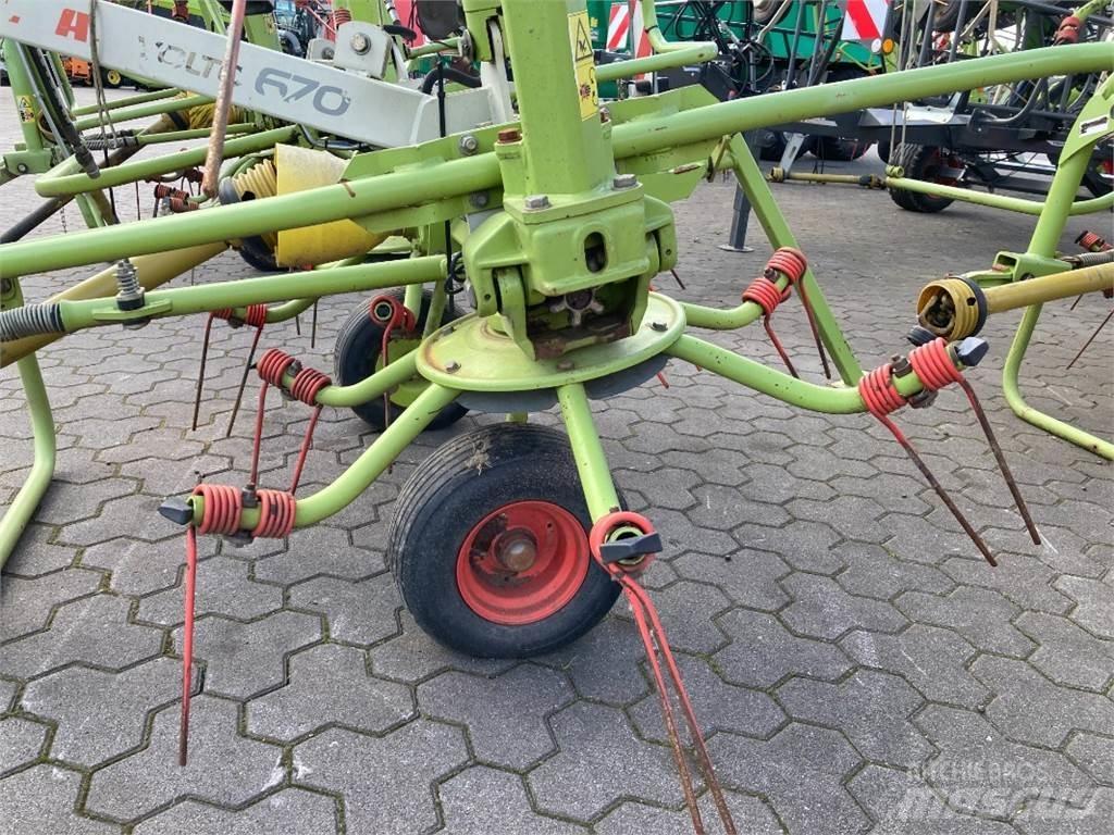 CLAAS Volto 670 Obračalniki in zgrabljalniki