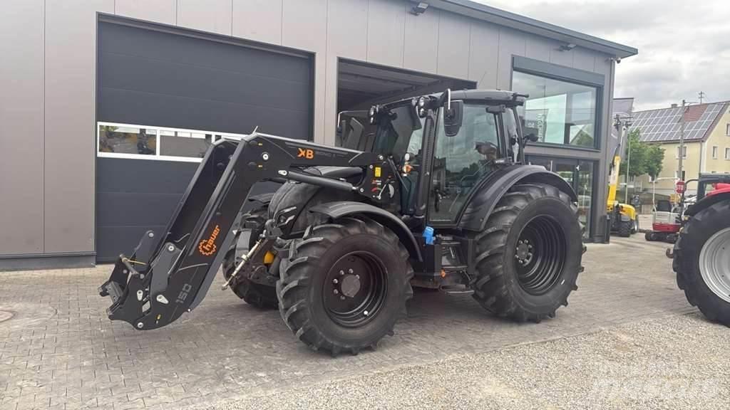 Valtra N175 Traktorji