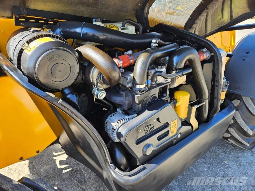 JCB 531-70 Kmetijski teleskopski nakladalci