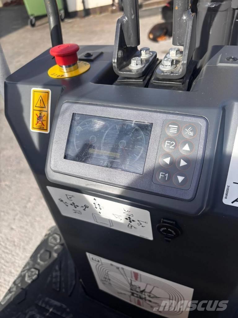 XCMG XE10E Mini bagri <7t